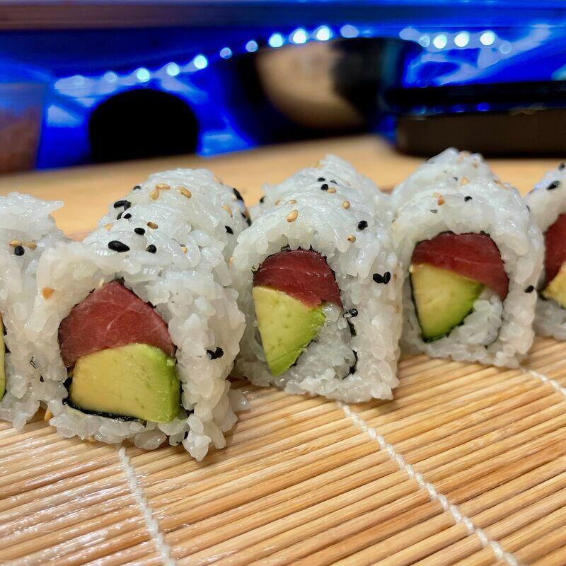 Tuna Avocado roll