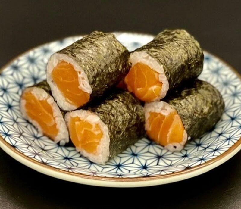 Salmon roll