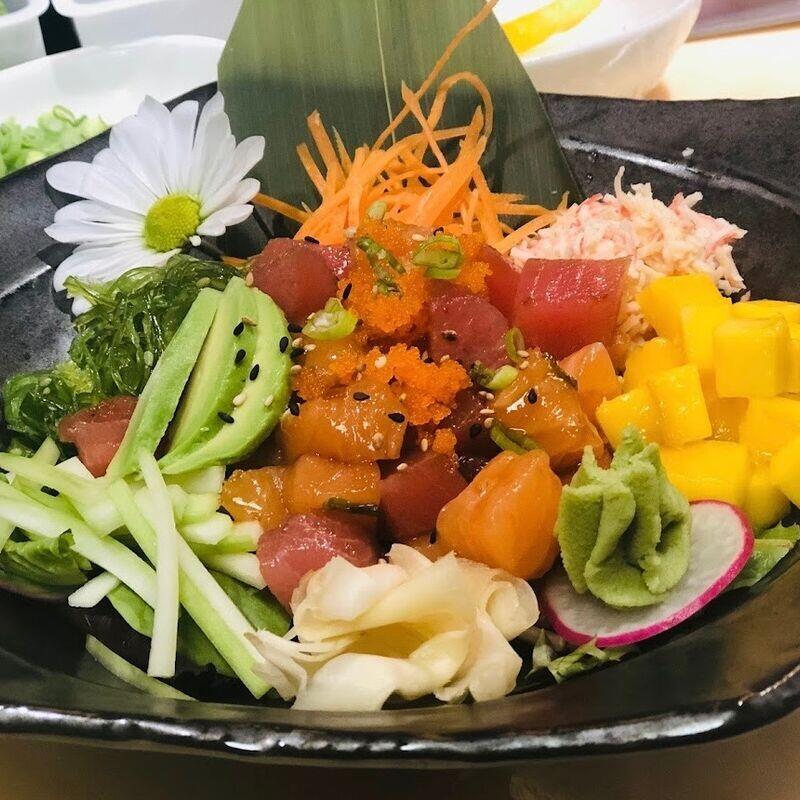 Tuna poke bowl