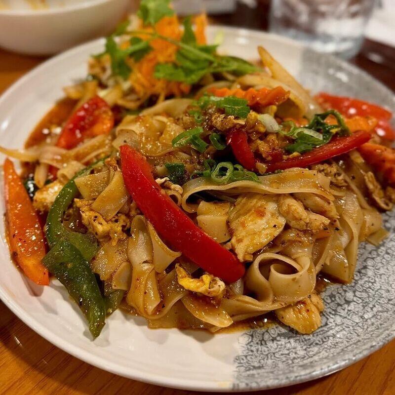 (L) PAD KEE MAW
